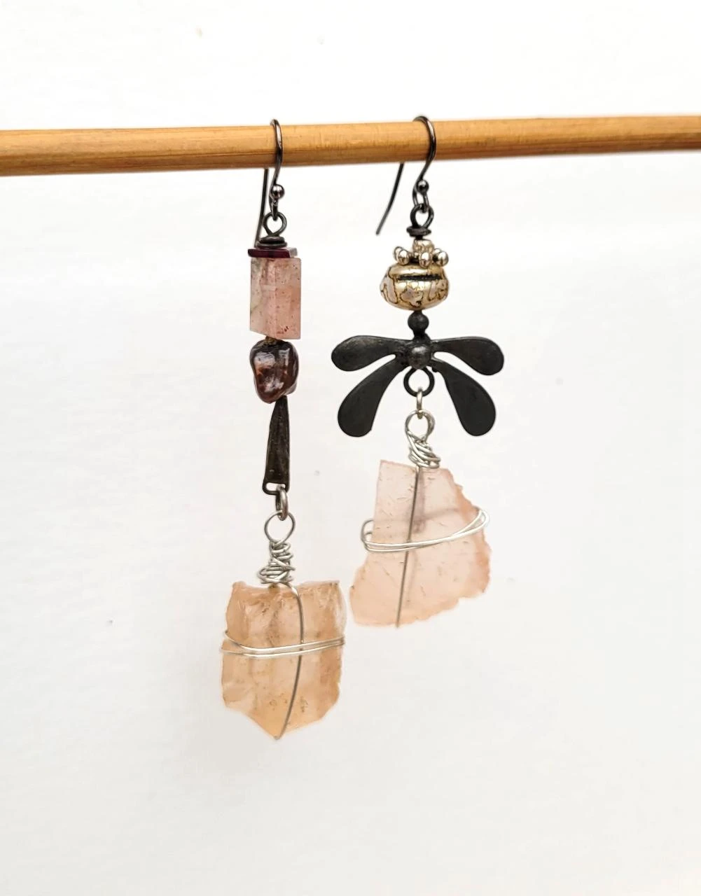Asymmetric essential earrings, city pebbles beach glass.. – photo 5